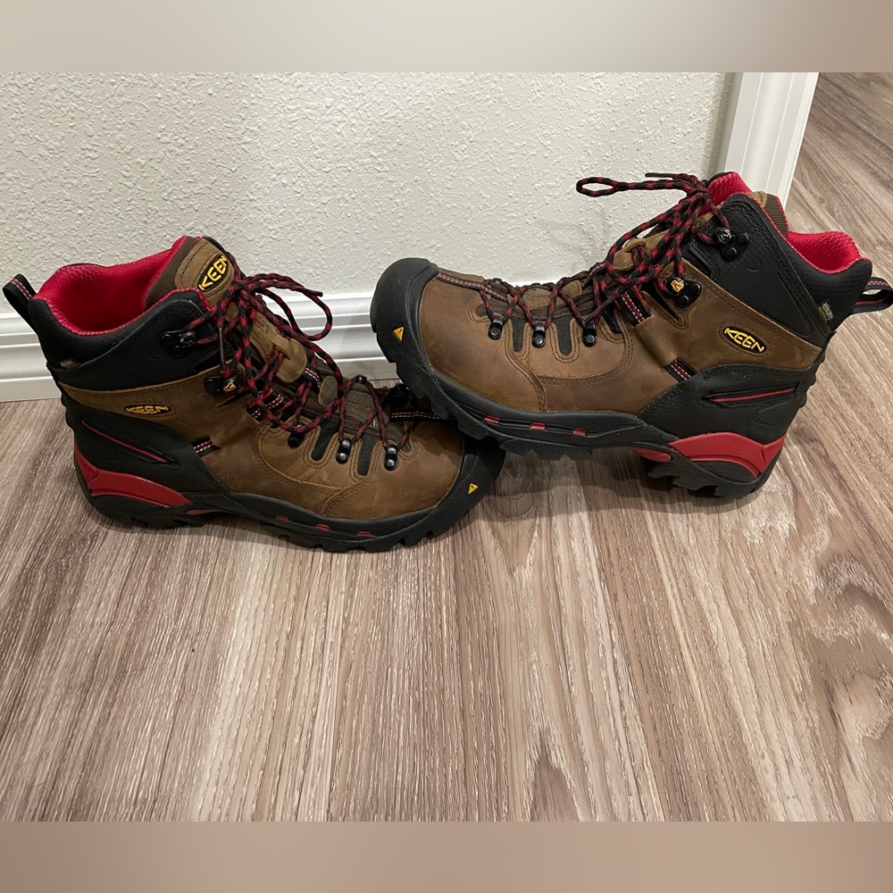 KEEN Utility Men's Pittsburgh 6inch Leather Waterproof Safety Toe Work Boots